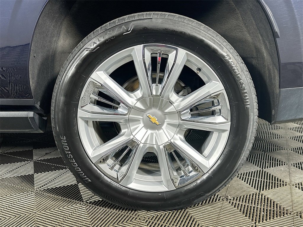 Used 2021 Chevrolet Suburban High Country w/ Premium Package image 35