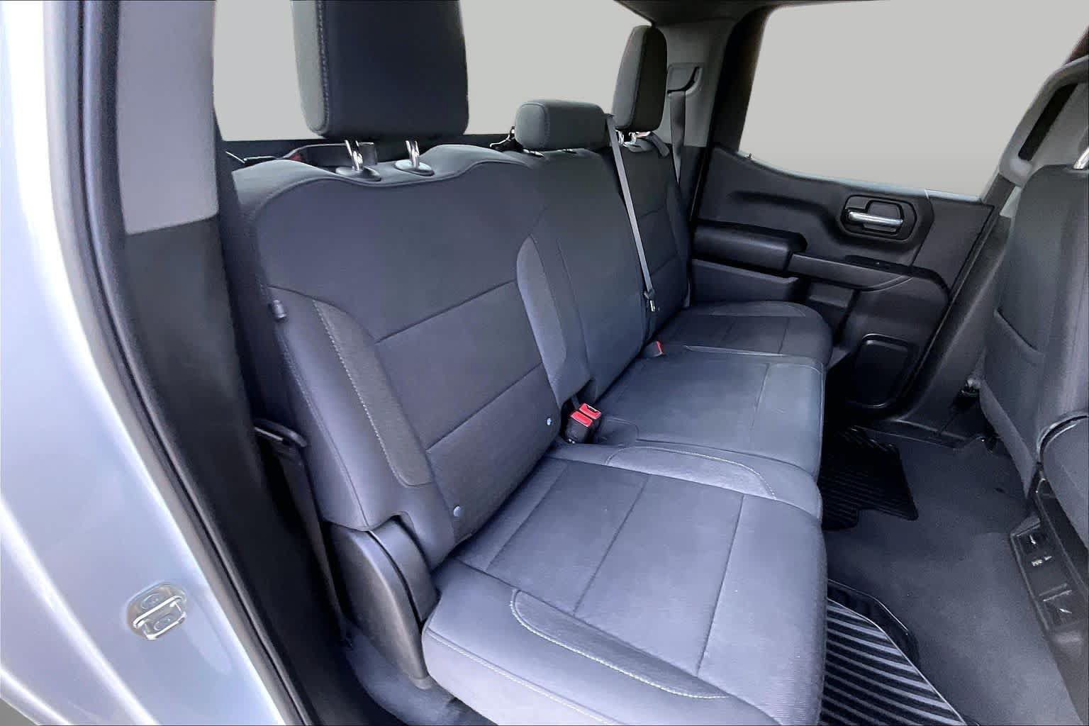 Used 2024 Chevrolet Silverado 1500 Custom Trail Boss w/ Turbomax Blackout Package AWD/4WD image 19