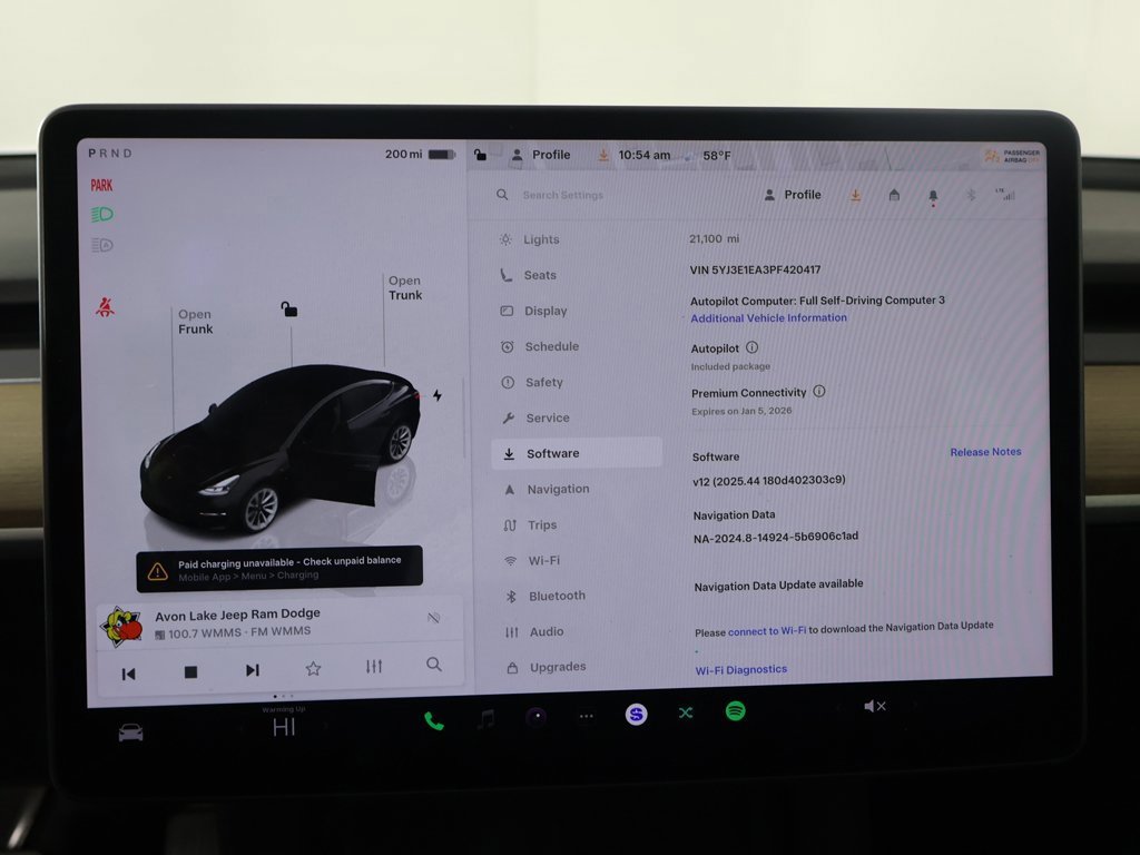 Used 2023 Tesla Model 3 Standard Range image 39