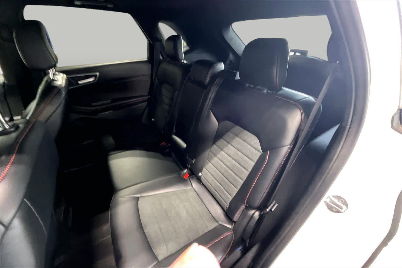 Certified 2023 Ford Edge ST-Line AWD/4WD image 21