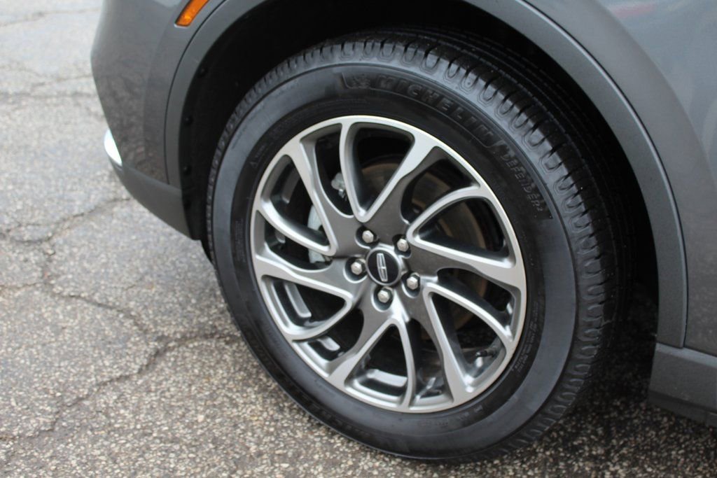 Used 2022 Lincoln Corsair FWD image 9