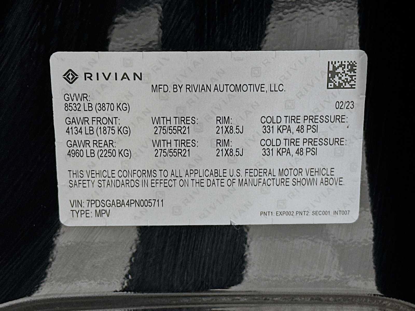 Used 2023 Rivian R1S Adventure AWD/4WD image 32