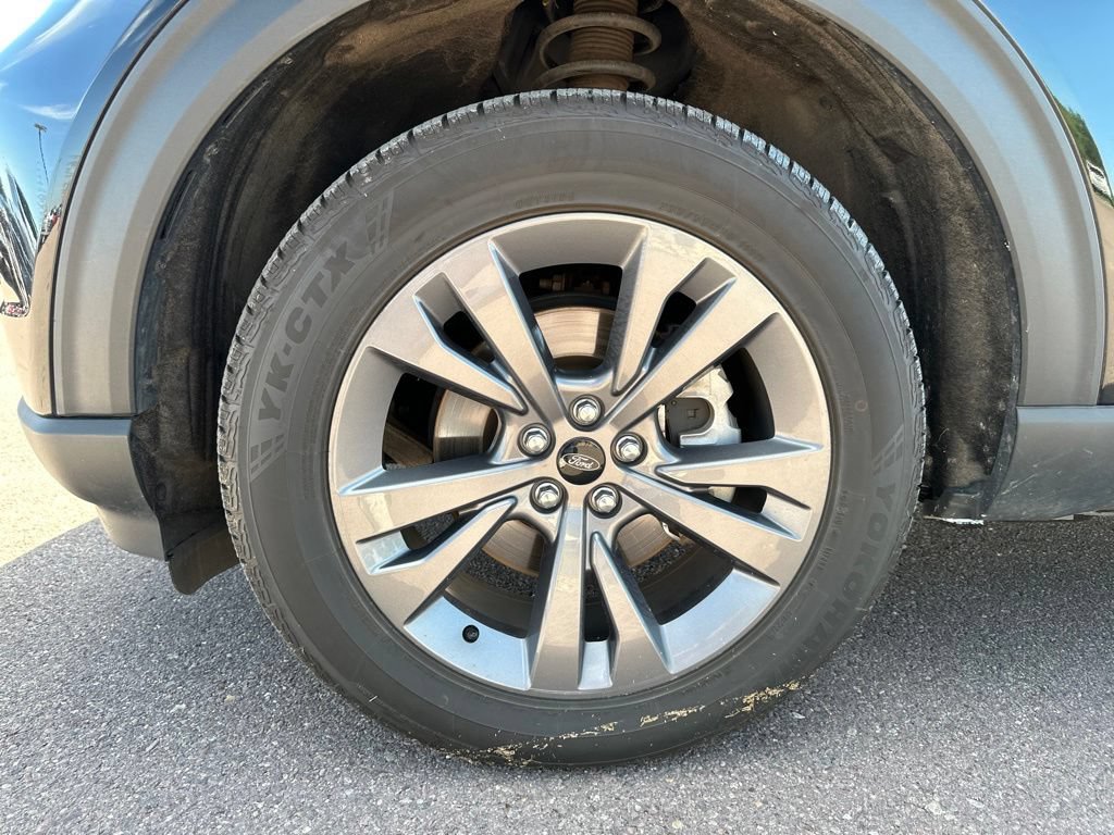 Used 2021 Ford Explorer XLT w/ Equipment Group 202A AWD/4WD image 41