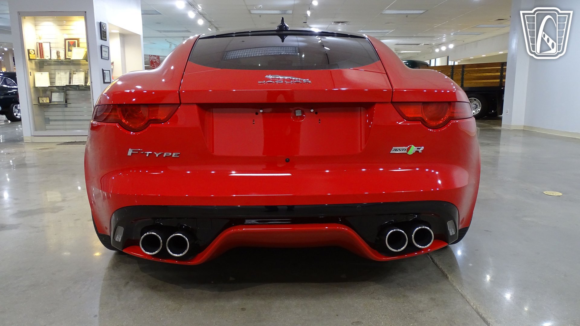 Used 2016 Jaguar F-TYPE R AWD/4WD image 12