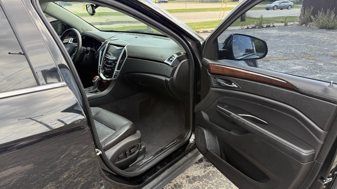 Used 2015 Cadillac SRX Luxury w/ Driver Awareness Package FWD image 13