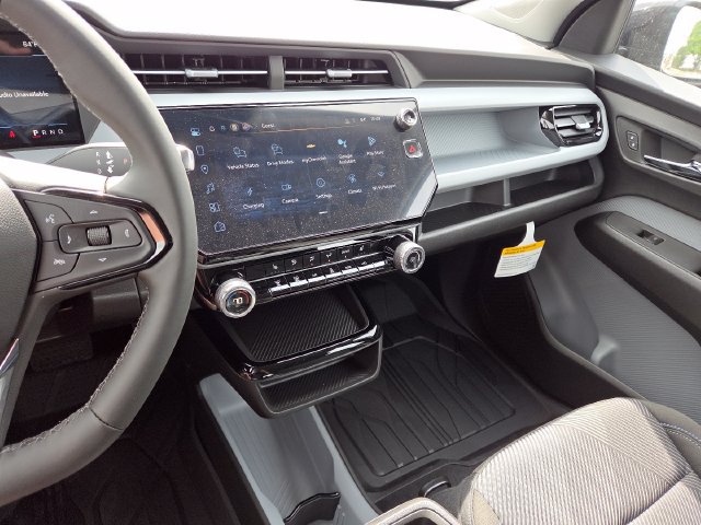 New 2027 Chevrolet Bolt LT w/ Comfort Package FWD image 33