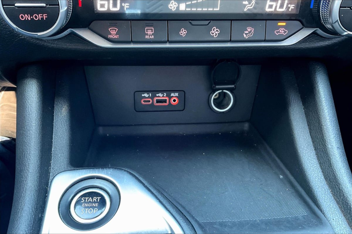 Used 2020 Nissan Sentra SV FWD image 31