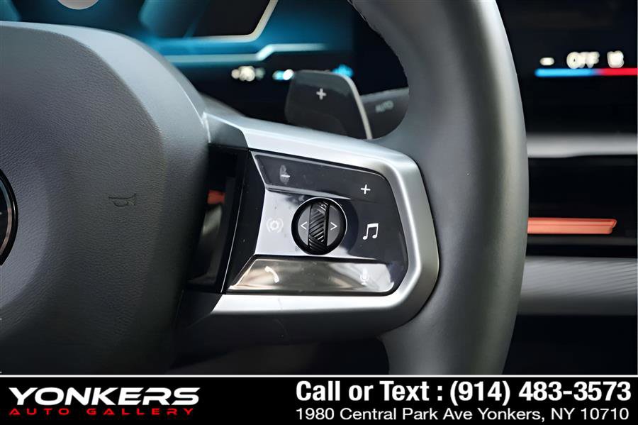 Used 2024 BMW 530i xDrive image 28