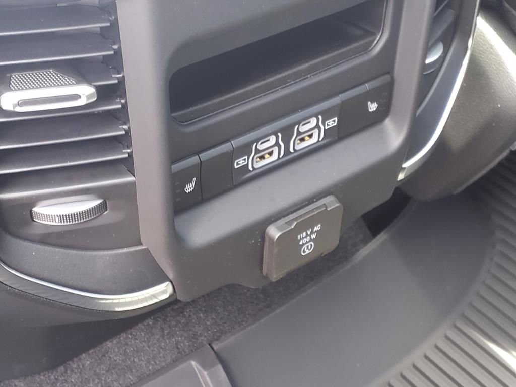 New 2025 RAM 1500 Laramie w/ Laramie Southwest Edition image 16