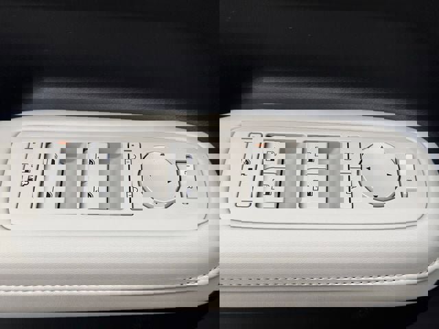 Used 2025 Hyundai Santa Fe SEL image 23