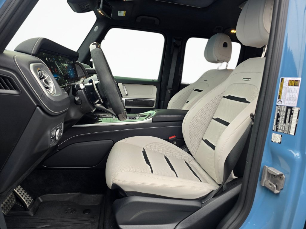 Used 2025 Mercedes-Benz G 63 AMG 4MATIC image 13