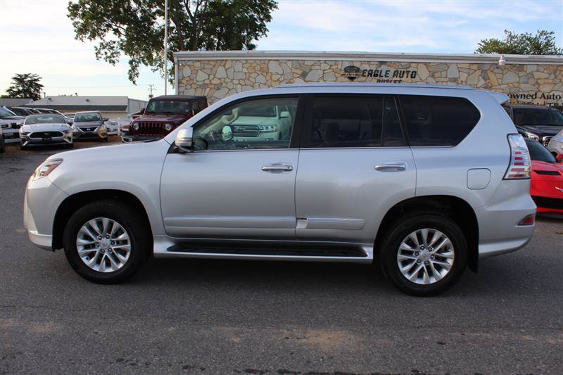 Used 2015 Lexus GX 460 w/ Premium Package AWD/4WD image 4