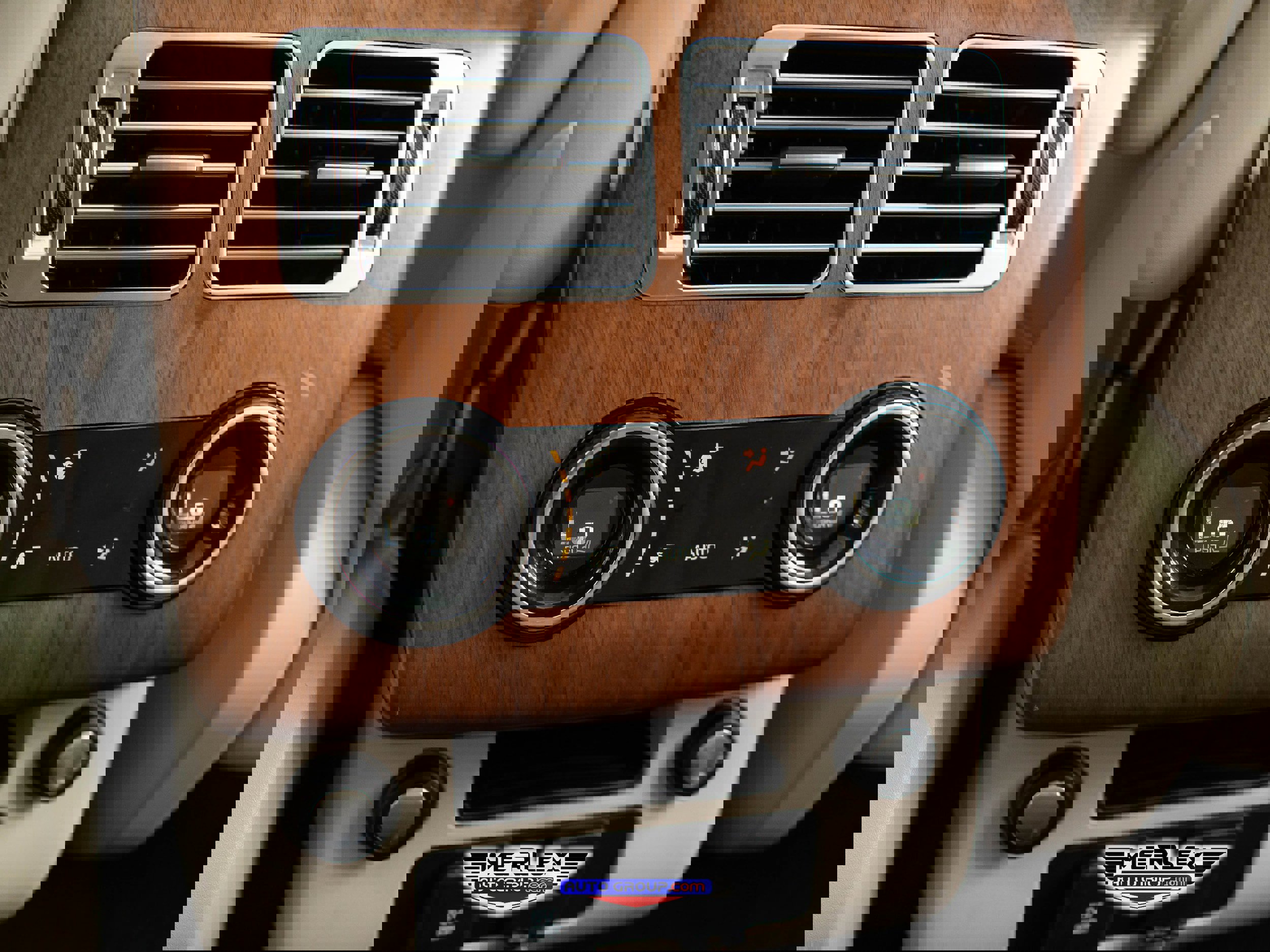 Used 2018 Land Rover Range Rover Supercharged image 23