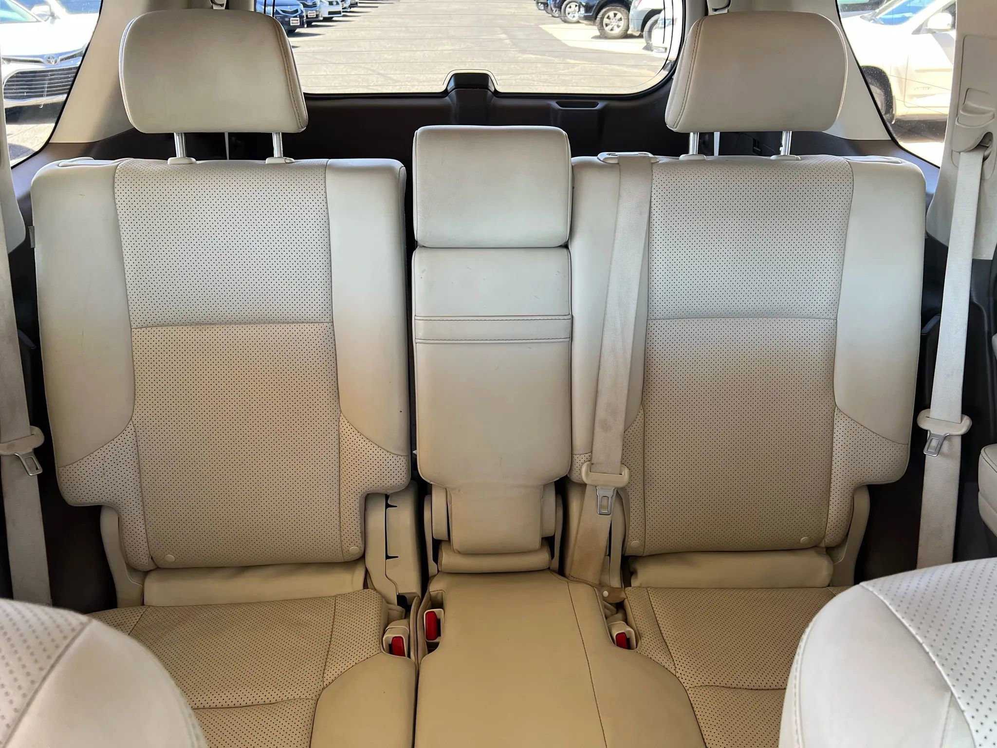 Used 2012 Lexus GX 460 image 35