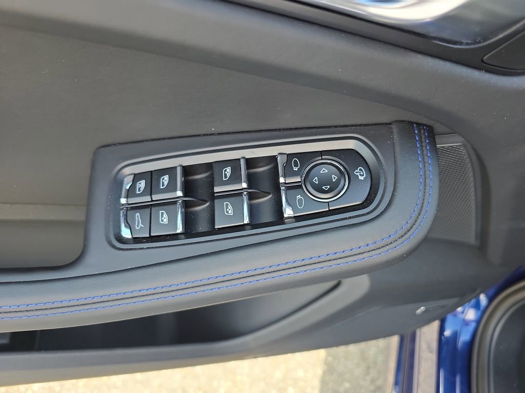 Used 2024 Porsche Macan GTS AWD/4WD image 21