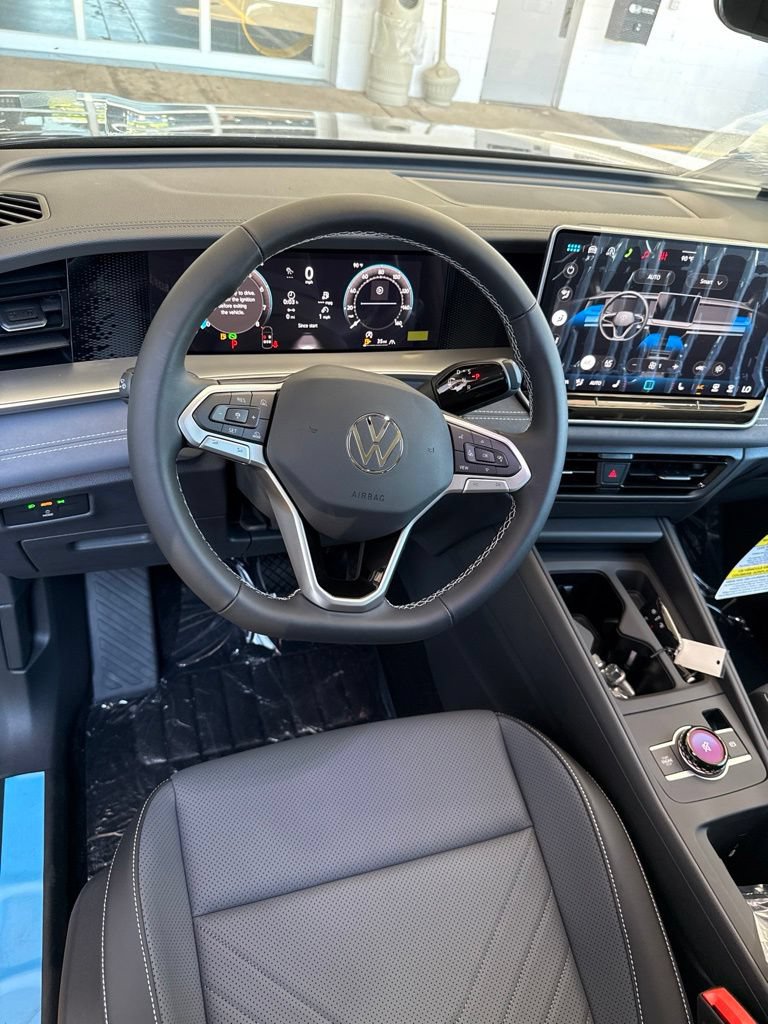 New 2026 Volkswagen Tiguan SE AWD/4WD image 23
