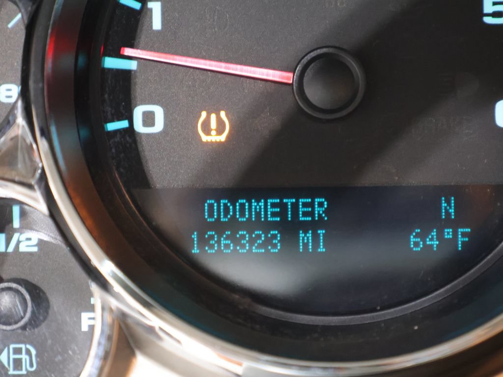 Used 2010 GMC Sierra 2500 SLE AWD/4WD image 30