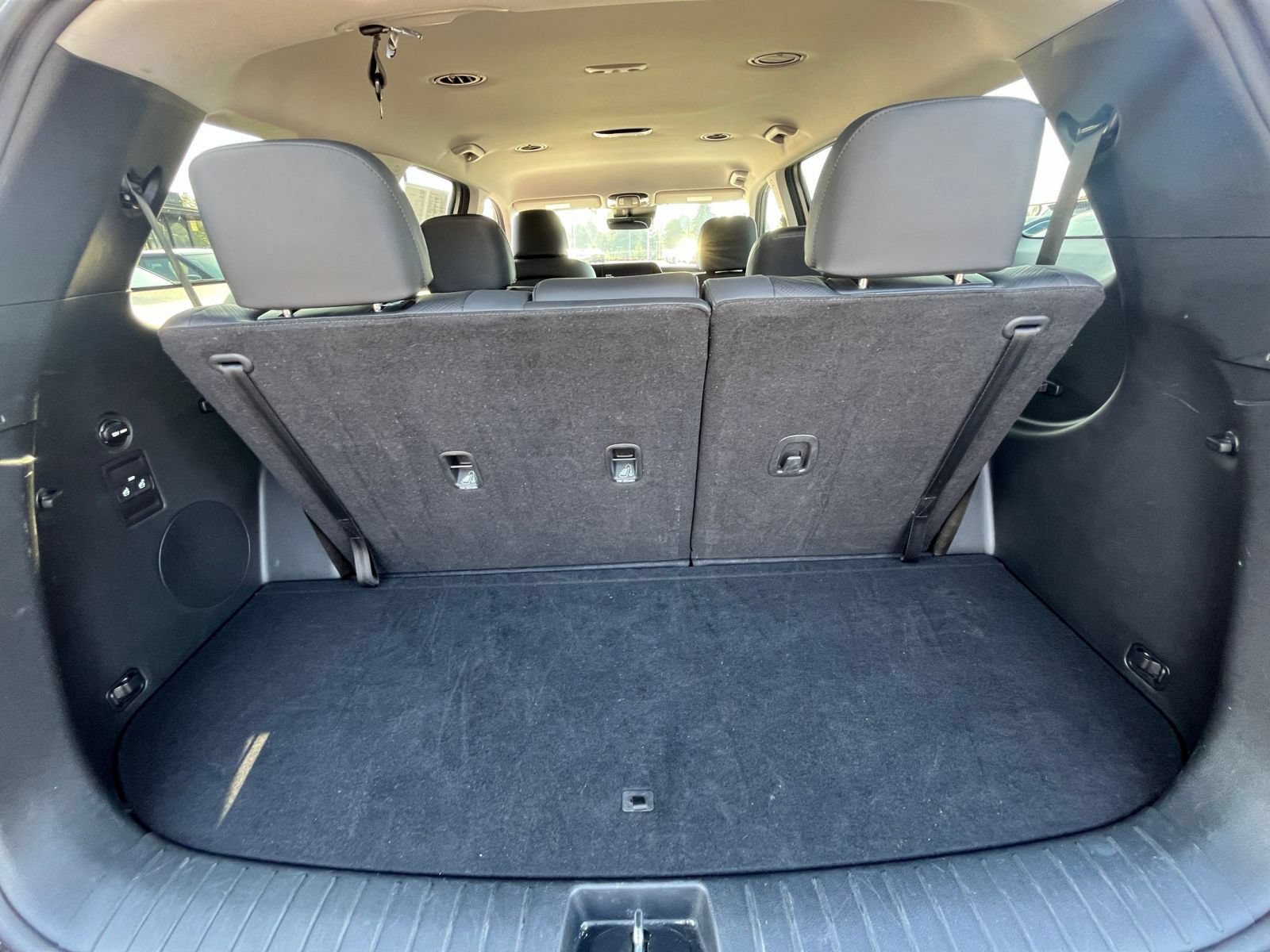 Used 2025 Hyundai Palisade SEL FWD image 34