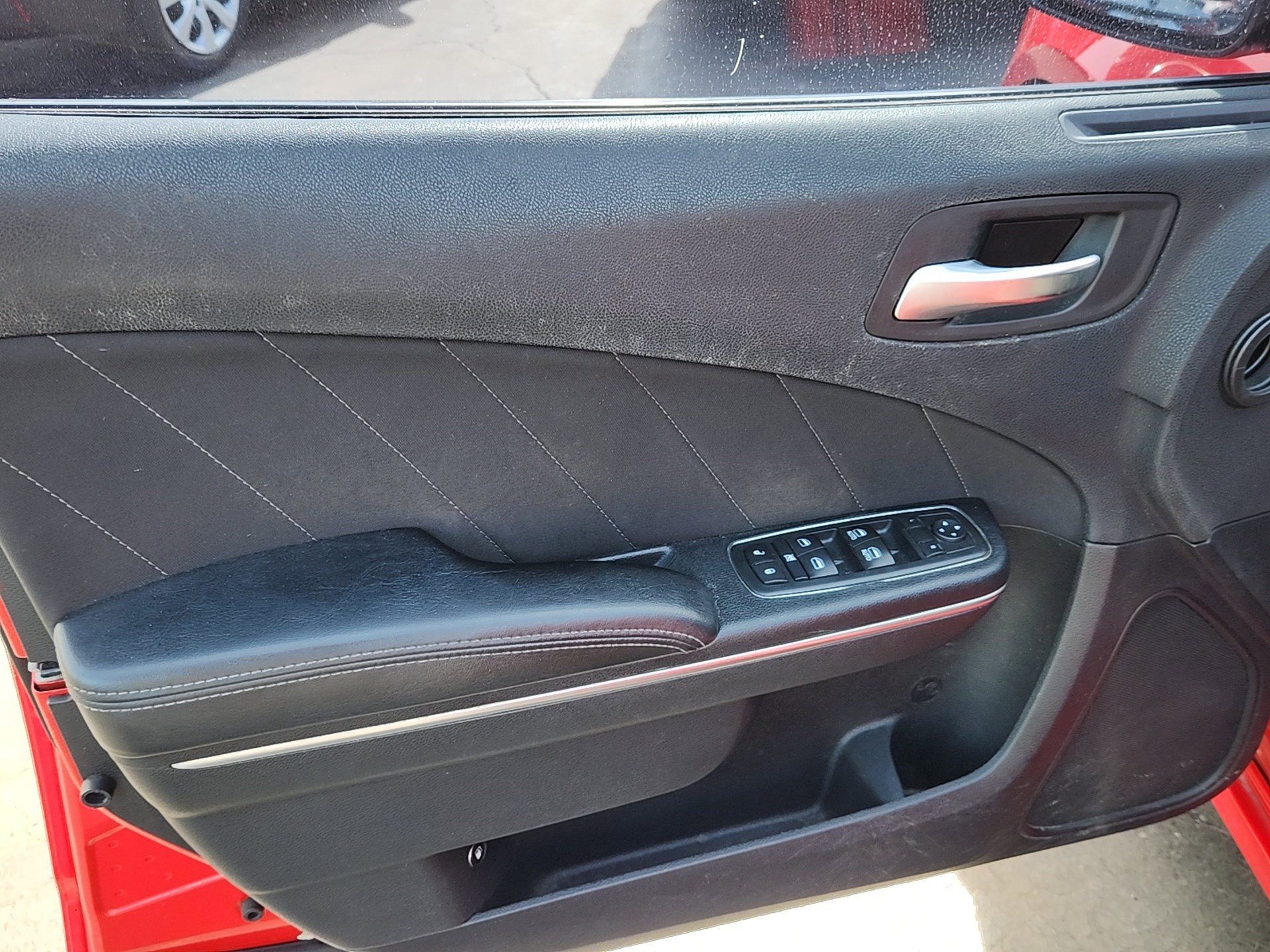 Used 2017 Dodge Charger R/T image 10