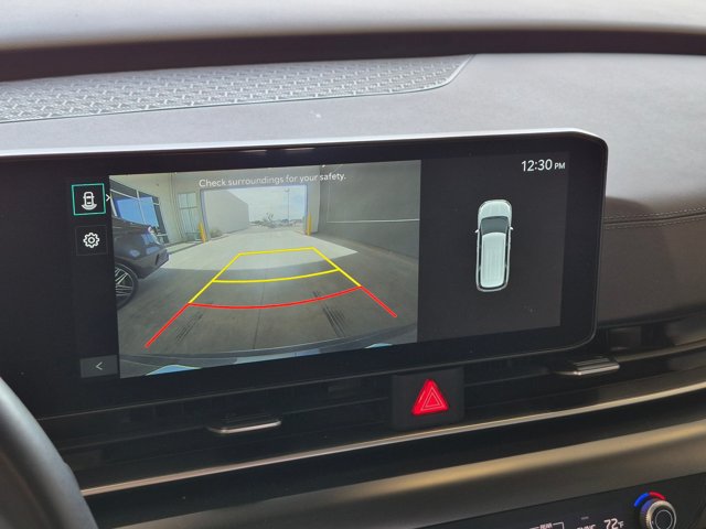 Used 2025 Kia Carnival FWD image 9