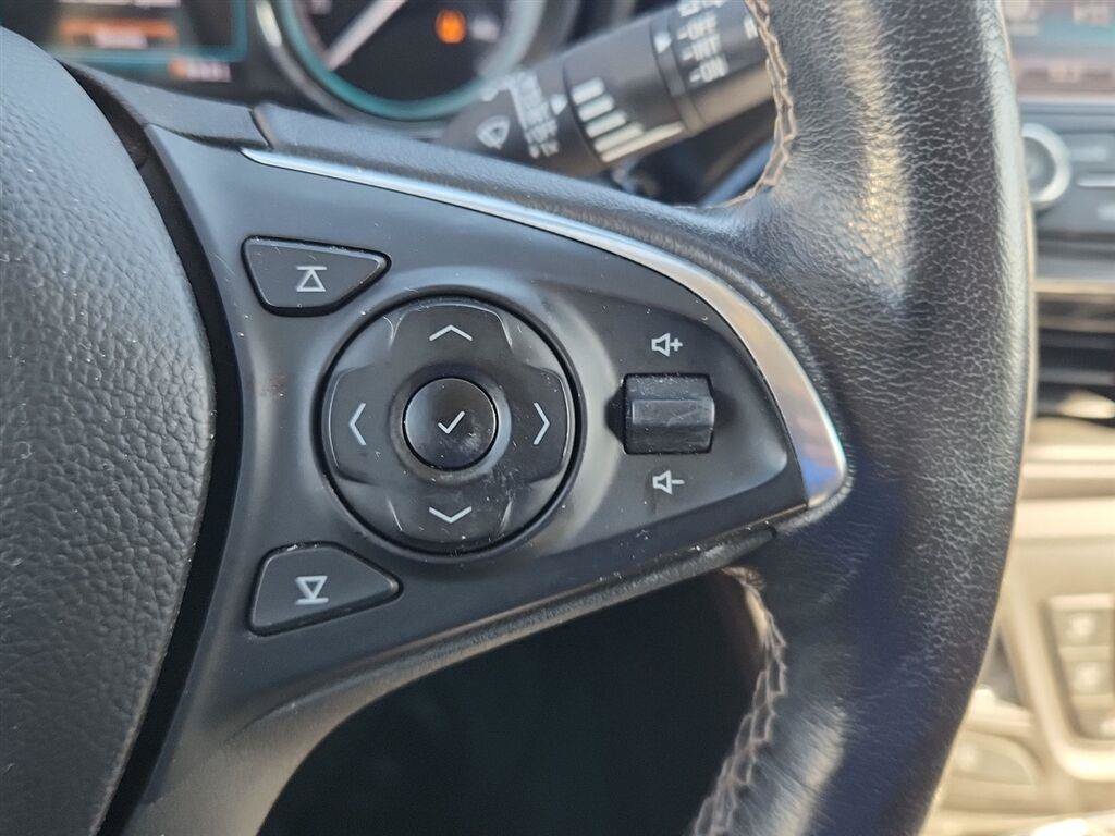 Used 2018 Buick Envision Essence AWD/4WD image 16