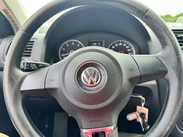 Used 2010 Volkswagen Jetta Limited Edition FWD image 21