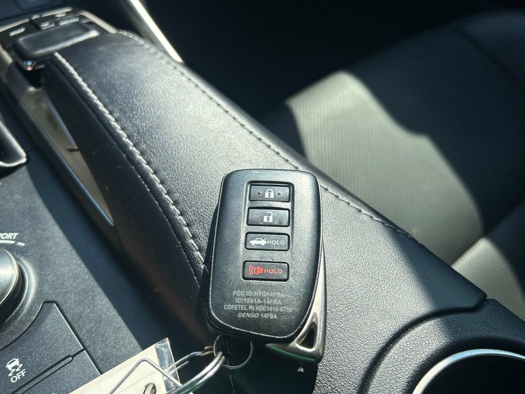 Used 2019 Lexus IS 300 AWD w/ Navigation Package image 11