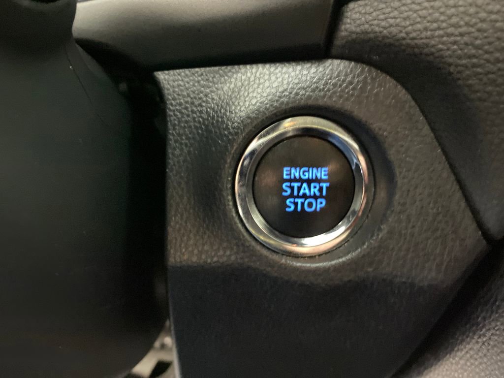 Used 2020 Toyota RAV4 Adventure image 17