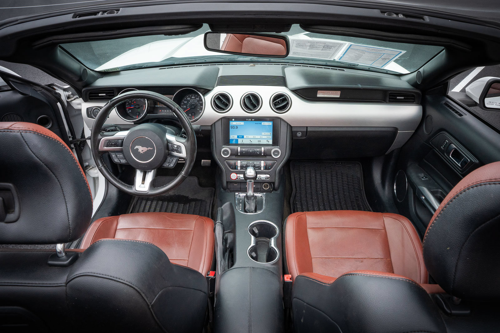 Used 2016 Ford Mustang Premium RWD image 29