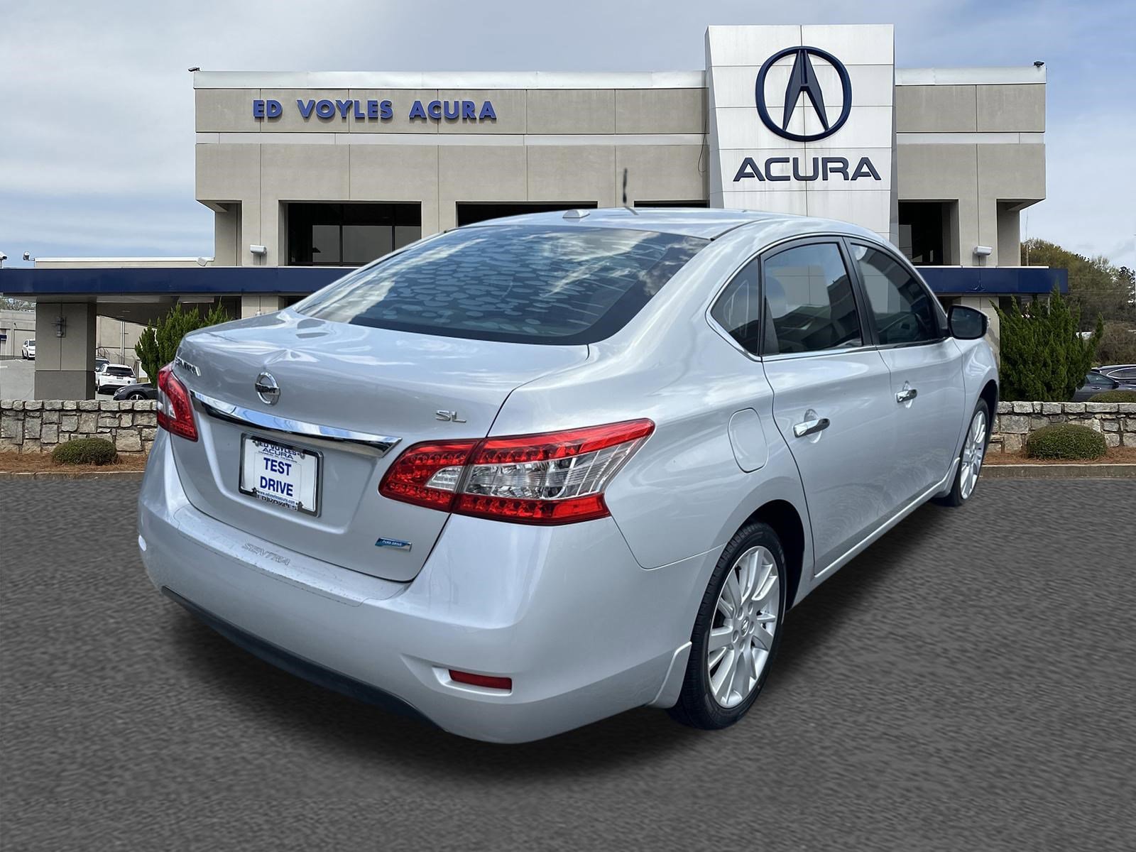 Used 2013 Nissan Sentra SL w/ Leather Pkg FWD image 5