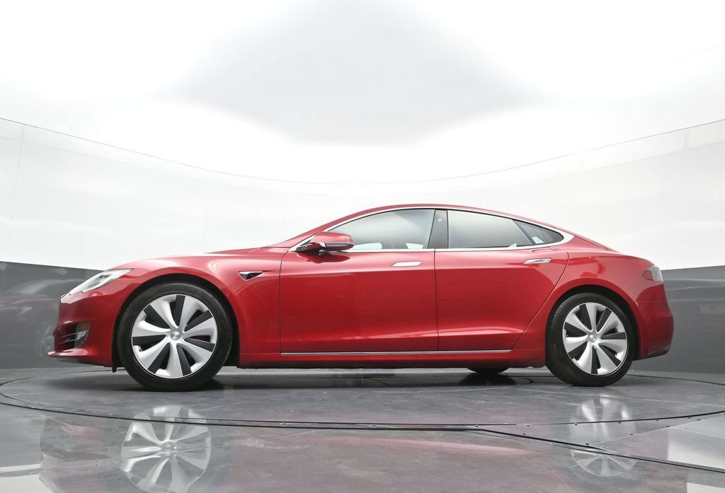 Used 2021 Tesla Model S Performance AWD/4WD image 24
