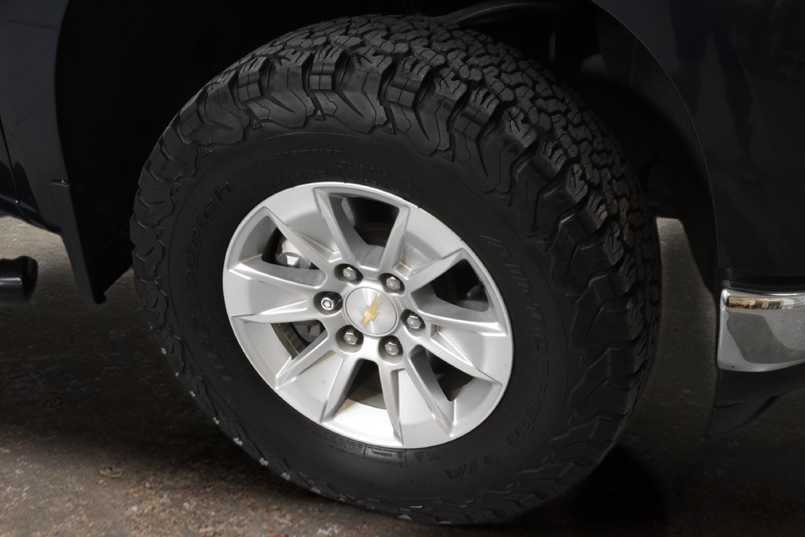 Used 2021 Chevrolet Silverado 1500 LT RWD image 7