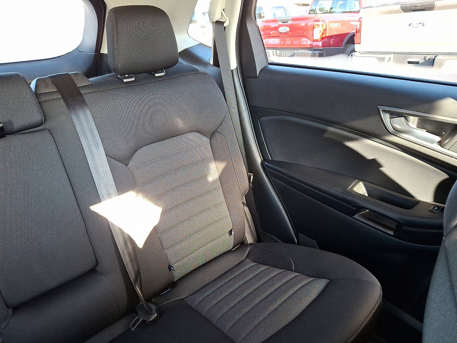Certified 2024 Ford Edge SE image 20