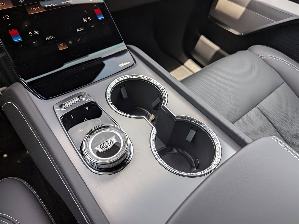 New 2026 Cadillac Vistiq Sport image 11