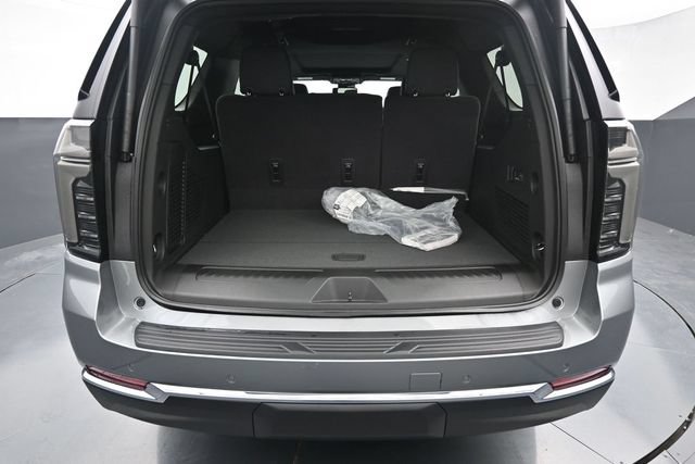 New 2026 Chevrolet Suburban LT w/ Comfort Package AWD/4WD image 13
