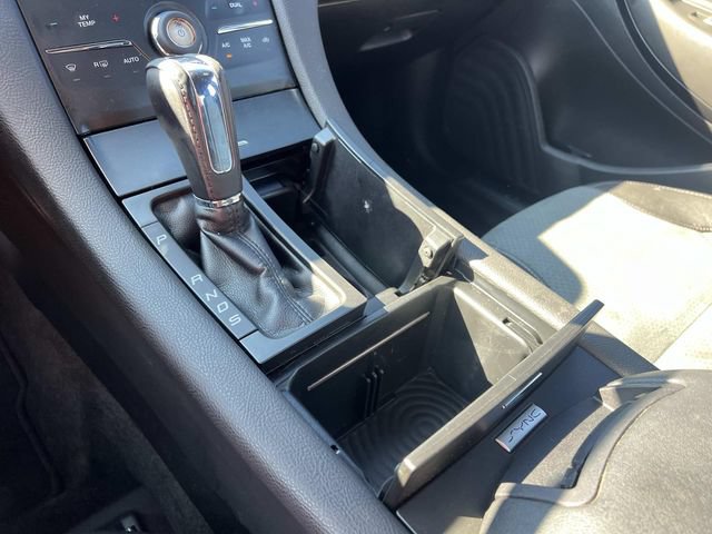 Used 2016 Ford Taurus SHO AWD/4WD image 25