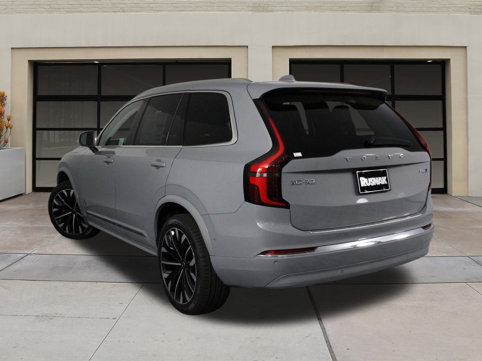 New 2025 Volvo XC90 B6 Ultra w/ Protection Package Premier image 3