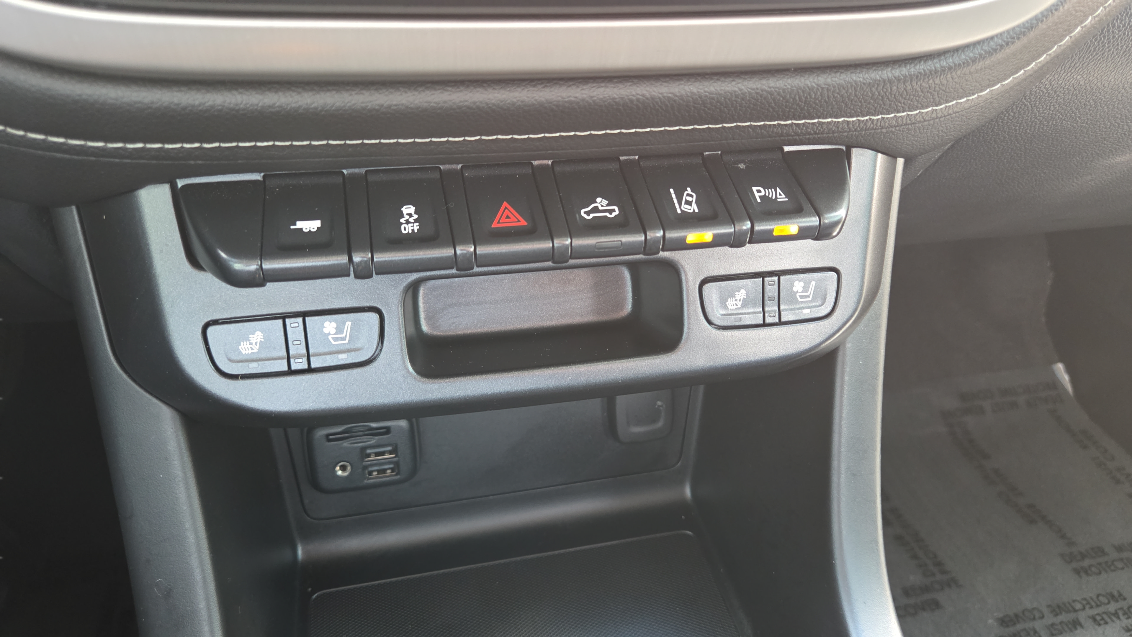 Used 2020 GMC Canyon Denali RWD image 30