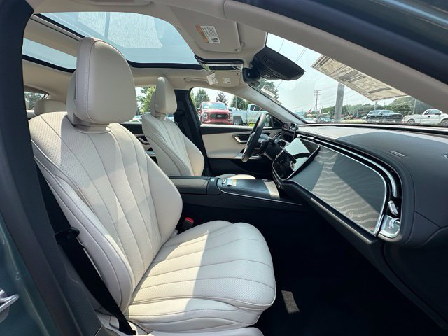 New 2027 Mercedes-Benz E 350 4MATIC Sedan image 31