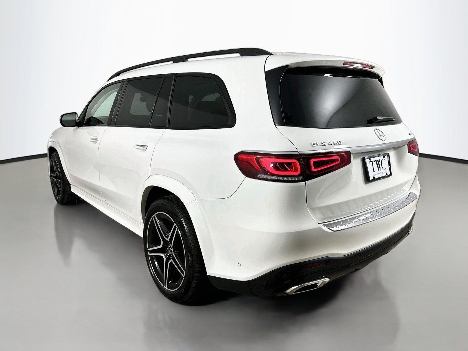 Used 2022 Mercedes-Benz GLS 450 4MATIC image 7