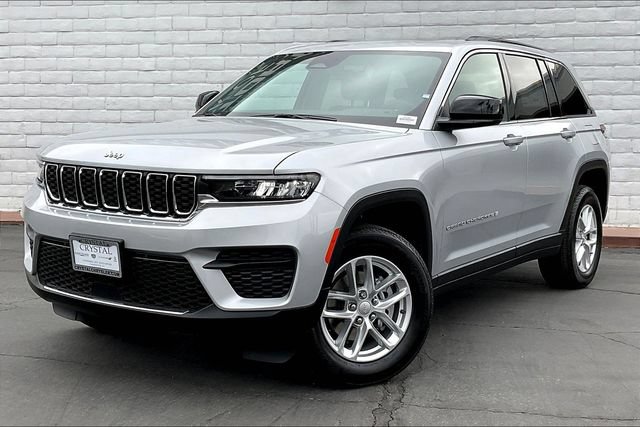New 2026 Jeep Grand Cherokee Laredo X AWD/4WD image 1