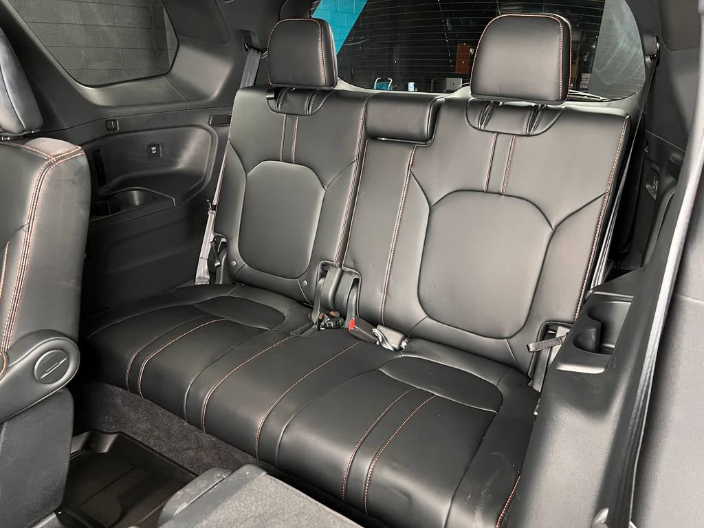 Used 2025 Honda Pilot TrailSport image 21