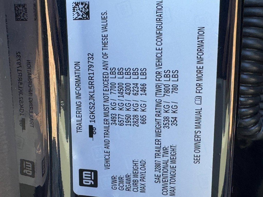 Used 2024 GMC Yukon XL Denali w/ Advanced Technology Package image 26