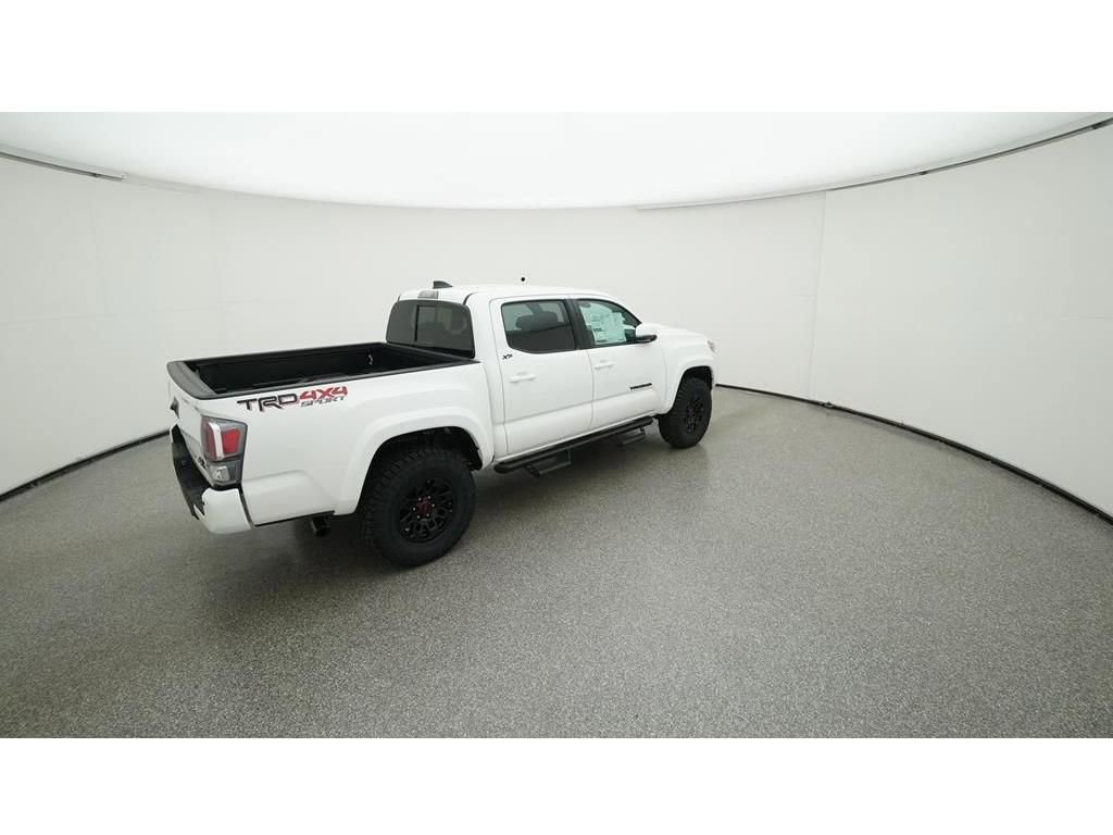 Used 2022 Toyota Tacoma TRD Sport w/ Technology Package AWD/4WD image 10