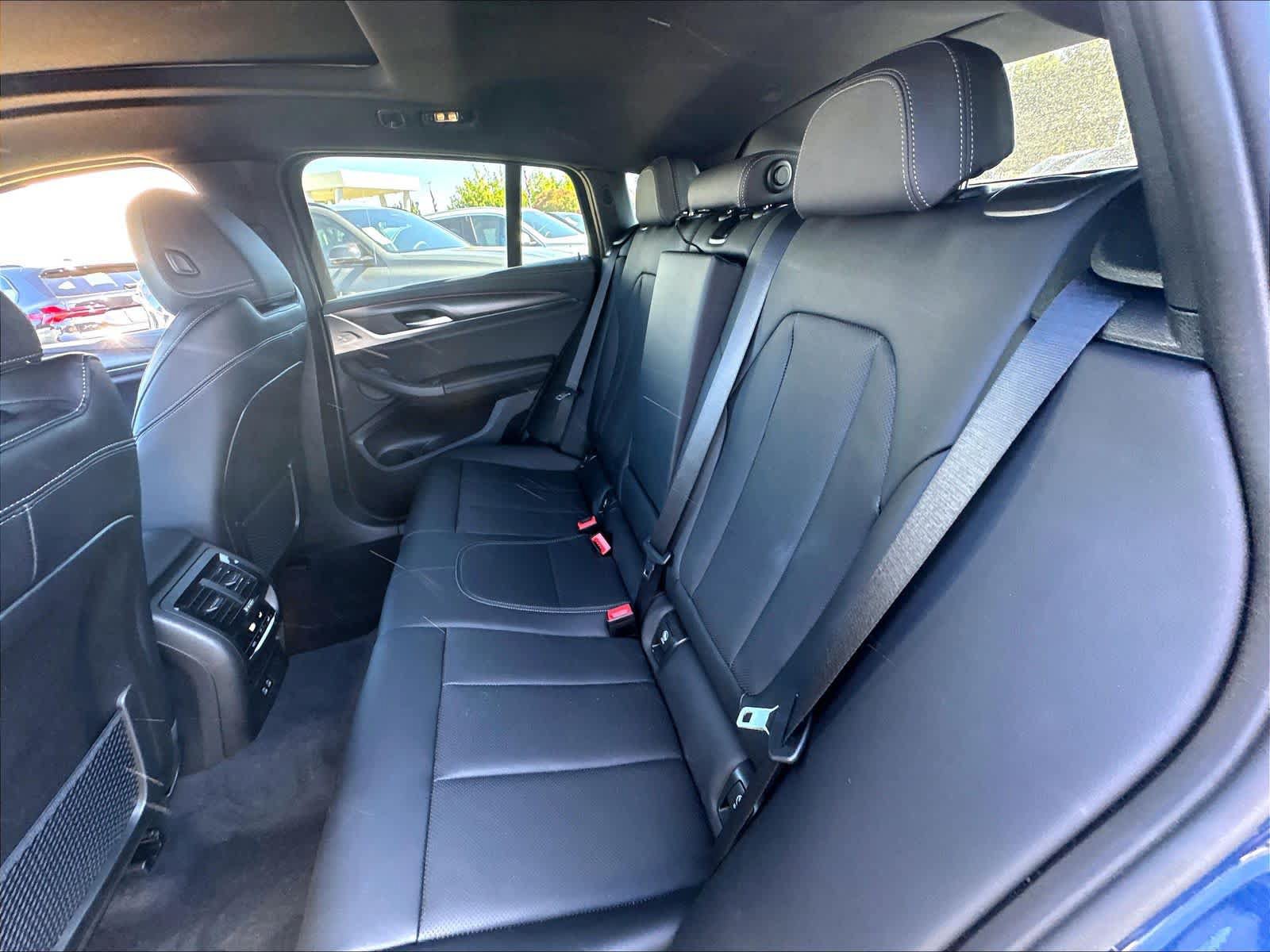 Used 2025 BMW X4 M40i w/ Premium Package AWD/4WD image 22