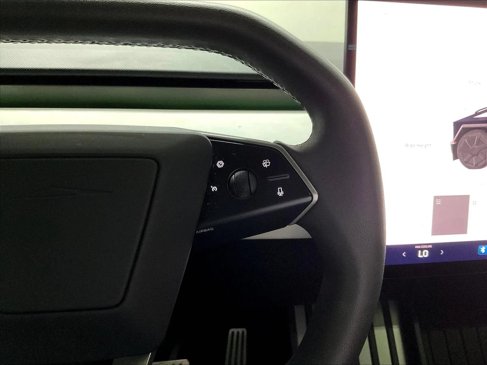 Used 2024 Tesla Cybertruck AWD Crew Cab image 21