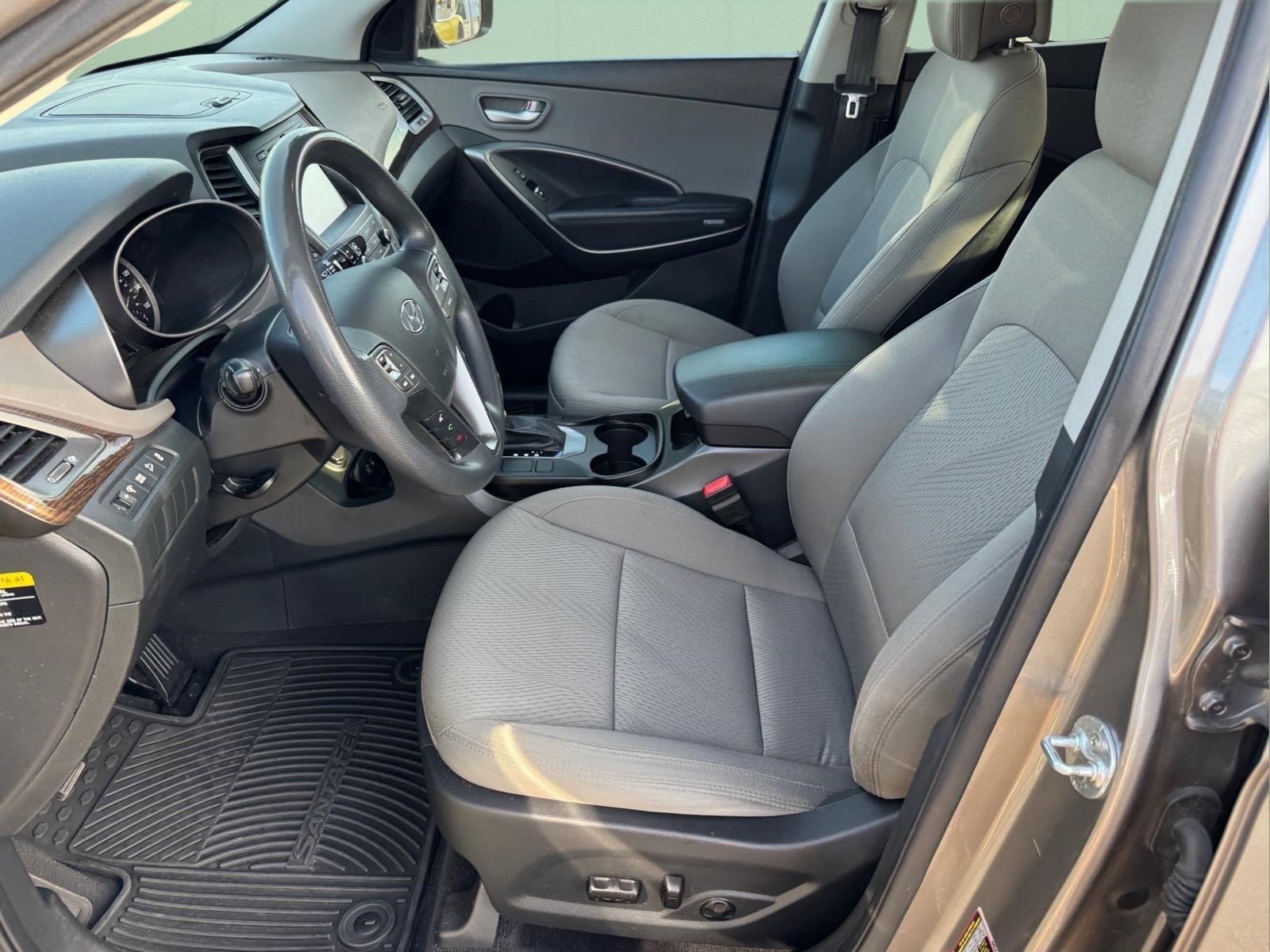 Used 2017 Hyundai Santa Fe Sport FWD image 5