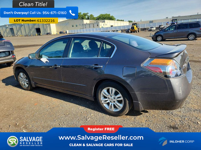 Used 2012 Nissan Altima 2.5 S w/ Special Edition Pkg FWD image 3