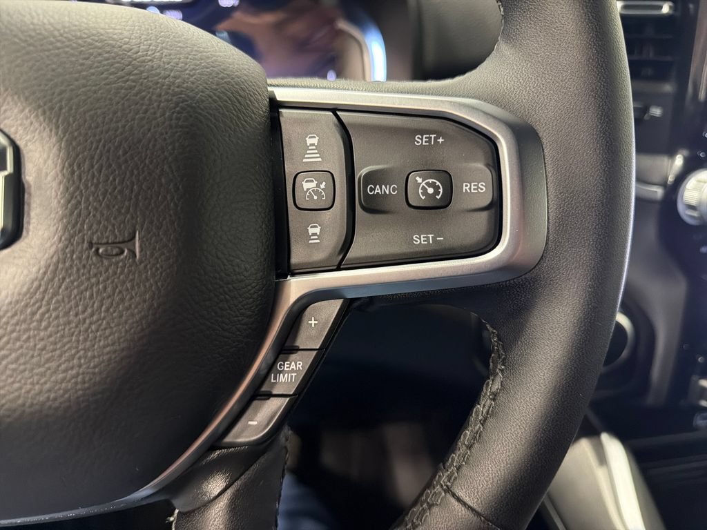 Used 2025 RAM 1500 Big Horn AWD/4WD image 14