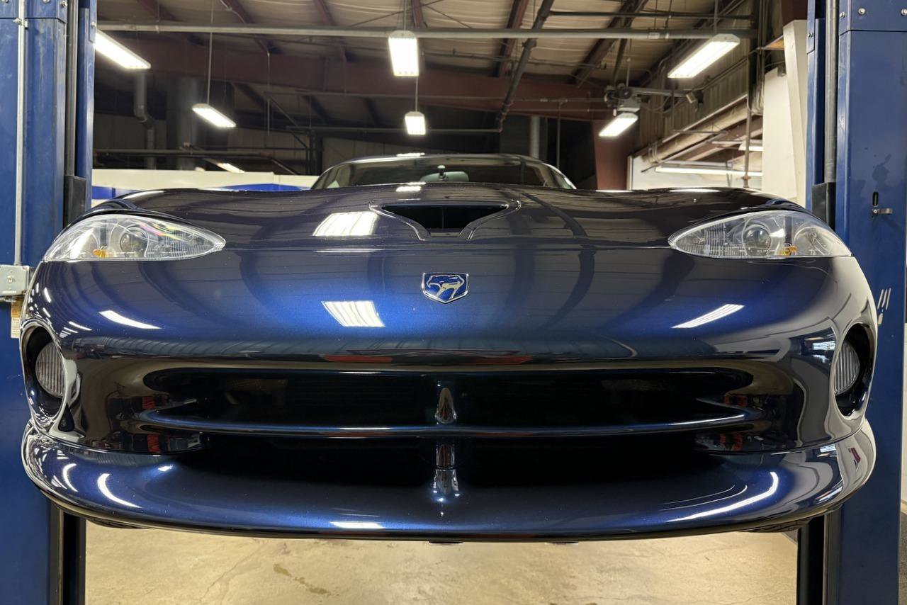 Used 2001 Dodge Viper GTS RWD image 91